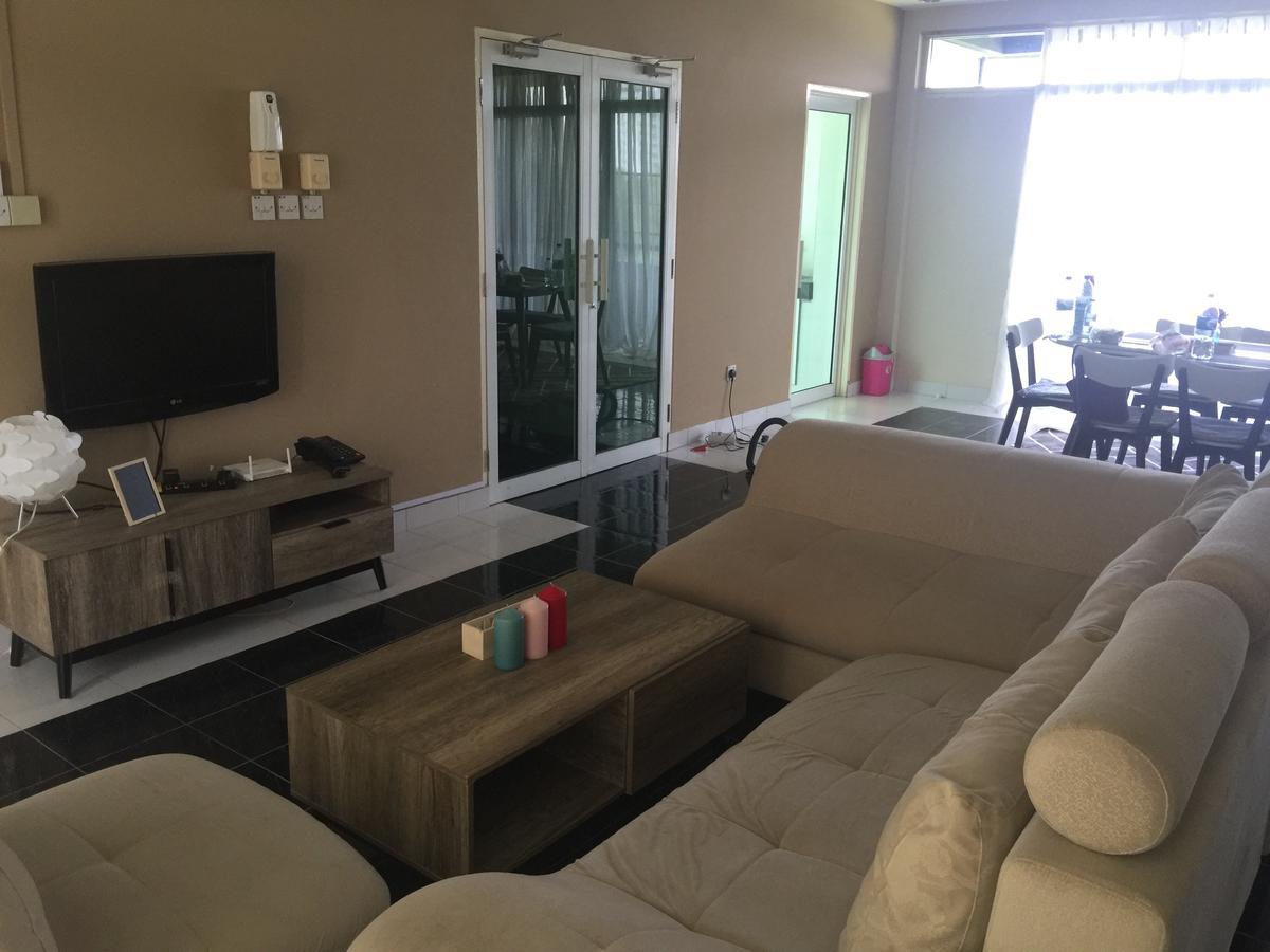 Appartement avec 3 chambre Bandar Seri Begawan Extérieur photo